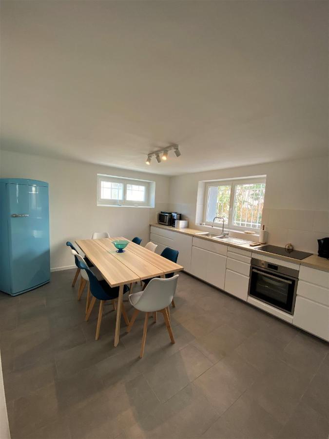 Appartement Rez De Villa Proche Port Et Plages De Sanary Экстерьер фото