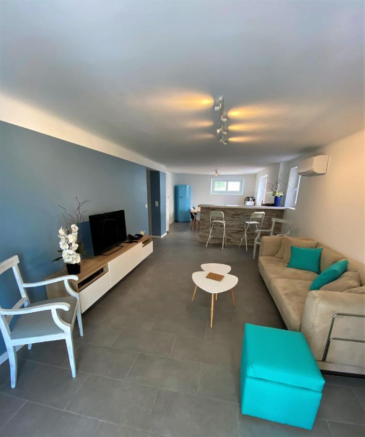 Appartement Rez De Villa Proche Port Et Plages De Sanary Экстерьер фото