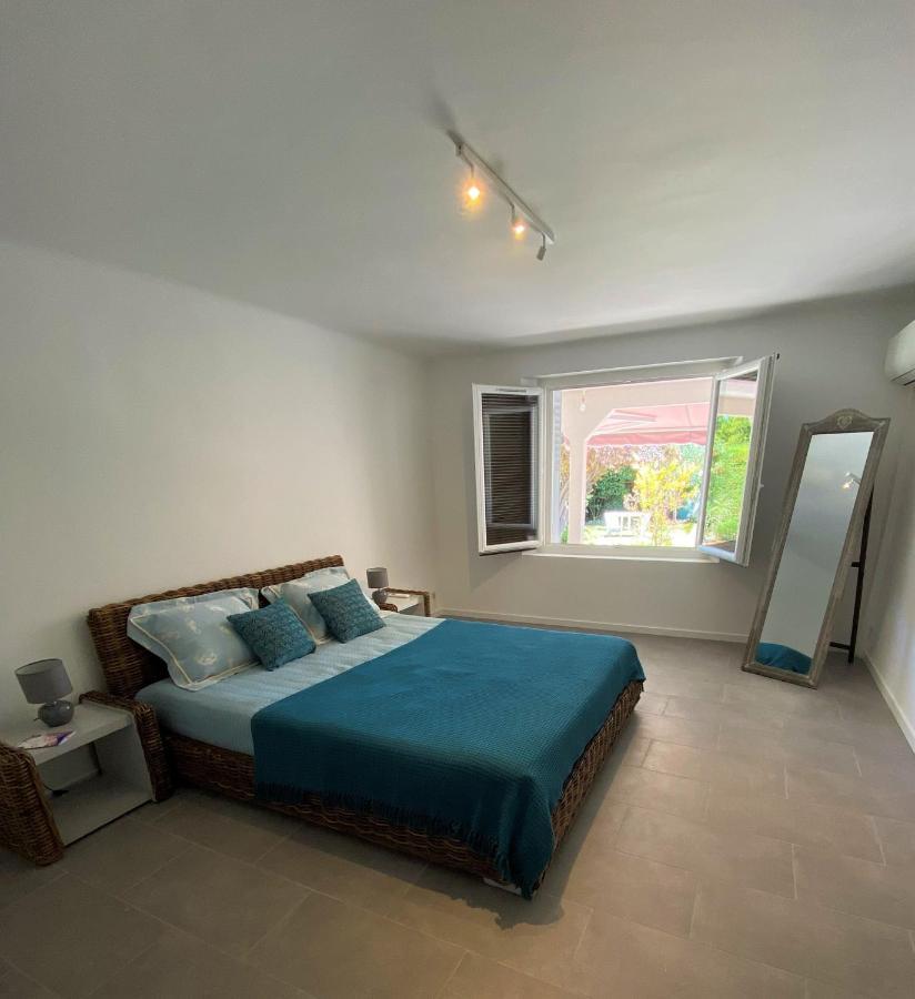 Appartement Rez De Villa Proche Port Et Plages De Sanary Экстерьер фото