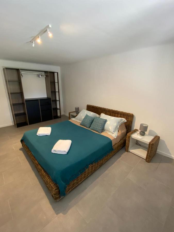 Appartement Rez De Villa Proche Port Et Plages De Sanary Экстерьер фото